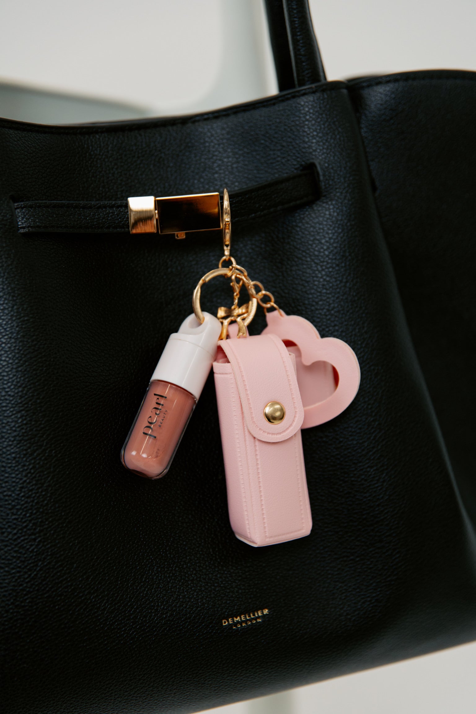 Pearl Beauty Lipstick Pouch